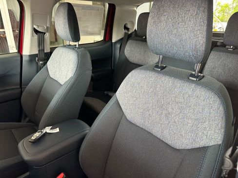 New 2026 Ford Maverick XLT w/ XLT Luxury Package FWD image 21