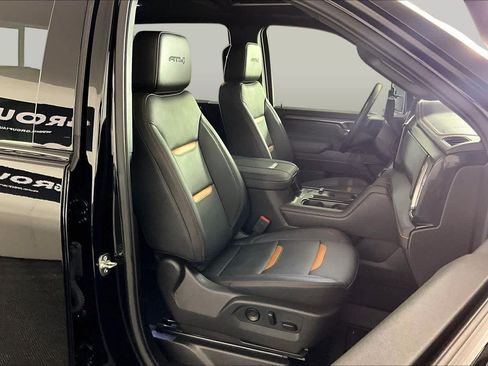 Used 2026 GMC Sierra 2500 AT4 w/ AT4 Premium Plus Package AWD/4WD image 9