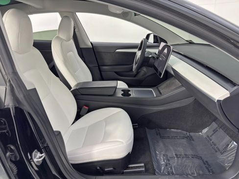 Used 2022 Tesla Model 3 Performance image 15