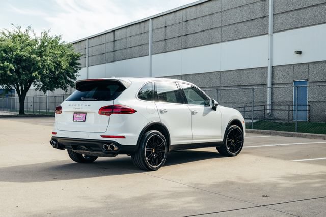 Used 2016 Porsche Cayenne S AWD/4WD image 18