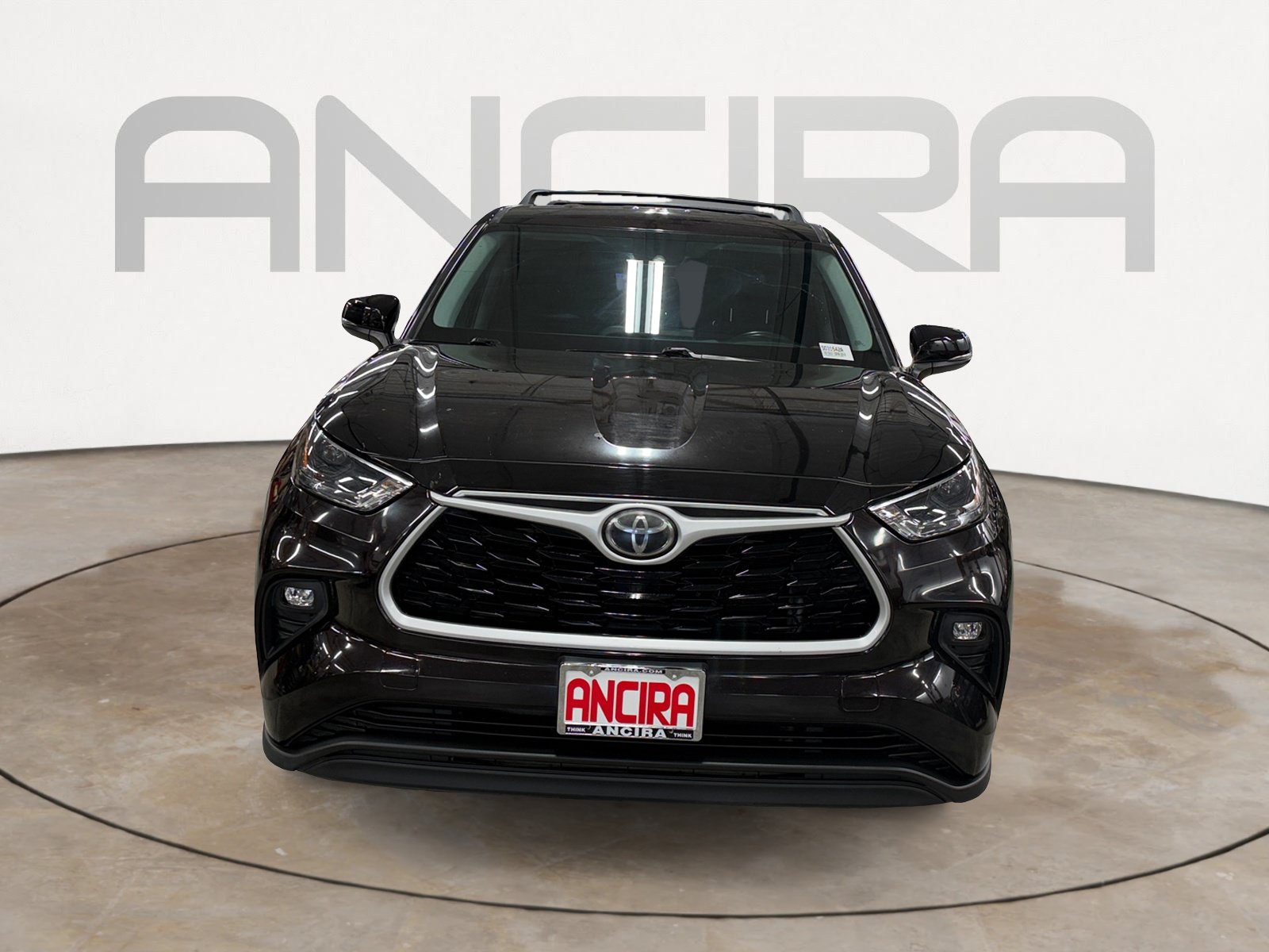 Used 2022 Toyota Highlander LE FWD image 6