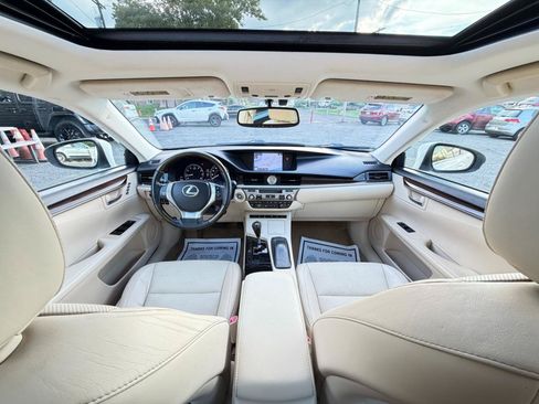 Used 2015 Lexus ES 350 w/ Luxury Package FWD image 26