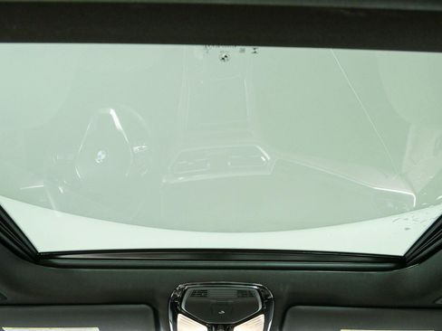 Used 2019 BMW 330i Sedan w/ Convenience Package RWD image 20