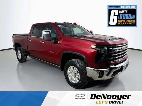 Used 2024 Chevrolet Silverado 2500 LTZ w/ LTZ Convenience Package AWD/4WD image 1