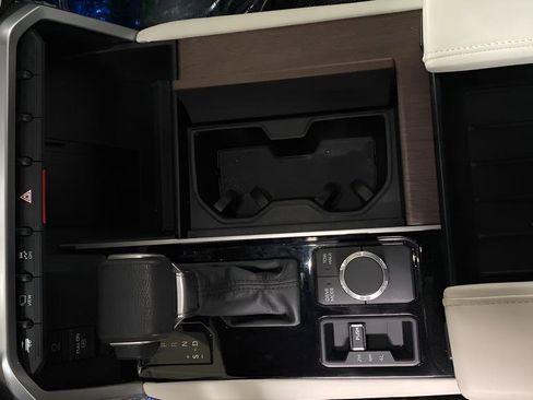 Used 2024 Toyota Sequoia Capstone image 25