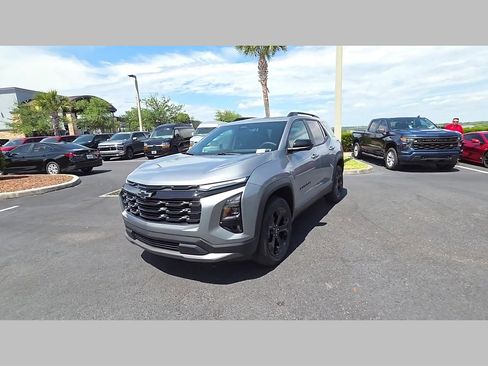 New 2026 Chevrolet Equinox LT w/ Midnight Edition FWD image 24