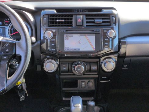 Used 2019 Toyota 4Runner TRD Off-Road Premium image 30