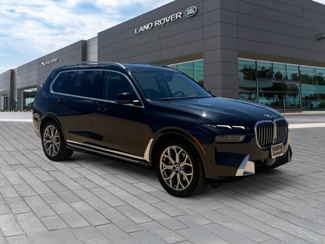 Used 2025 BMW X7 xDrive40i AWD/4WD image 7