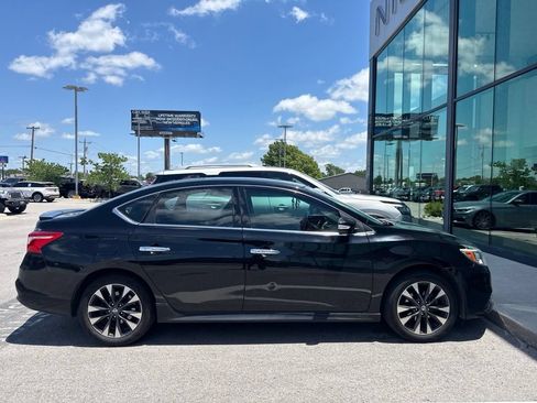 Used 2017 Nissan Sentra SR FWD image 4