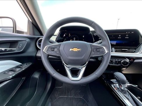 New 2026 Chevrolet Trax LT w/ Driver Confidence Package FWD image 17