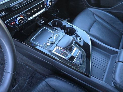 Used 2018 Audi Q7 3.0T Premium Plus w/ Premium Plus Package image 33