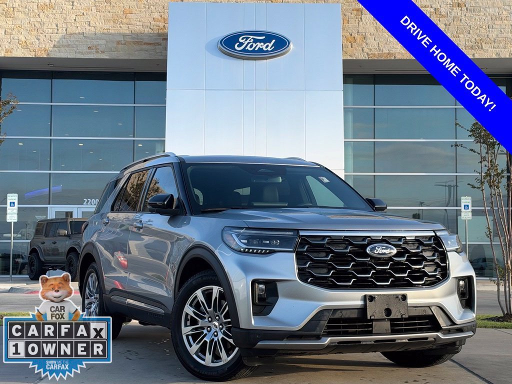 Used 2025 Ford Explorer Platinum RWD image 1