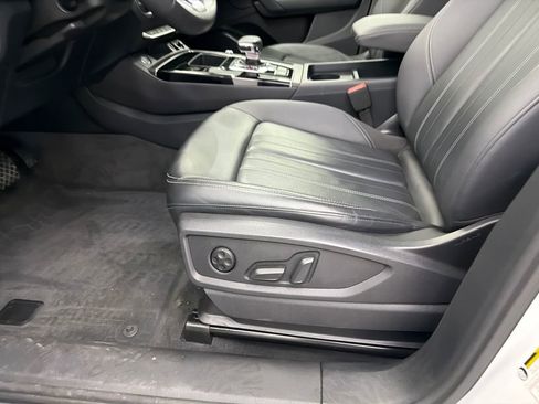 Used 2023 Audi Q5 2.0T Premium w/ Convenience Package AWD/4WD image 10