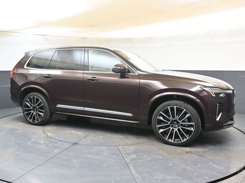 New 2026 Volvo XC90 B6 Plus w/ Protection Package Premier image 7