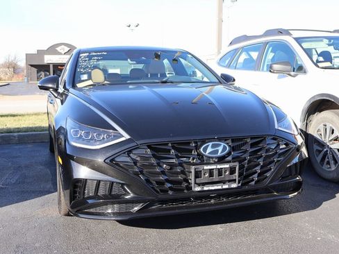 Used 2021 Hyundai Sonata Limited image 9