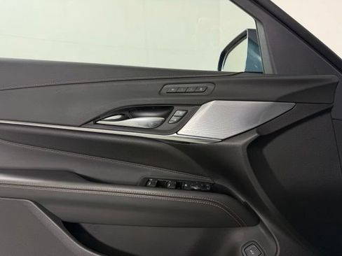 Used 2026 Cadillac CT4 V RWD image 31