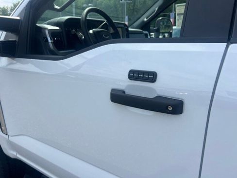 New 2026 Ford F350 XLT w/ FX4 Off-Road Package AWD/4WD image 23