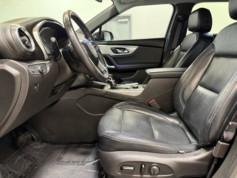Used 2019 Chevrolet Blazer LT image 11