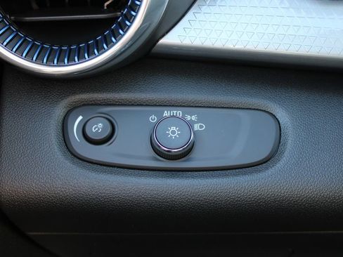 New 2026 Chevrolet Trax LT image 35