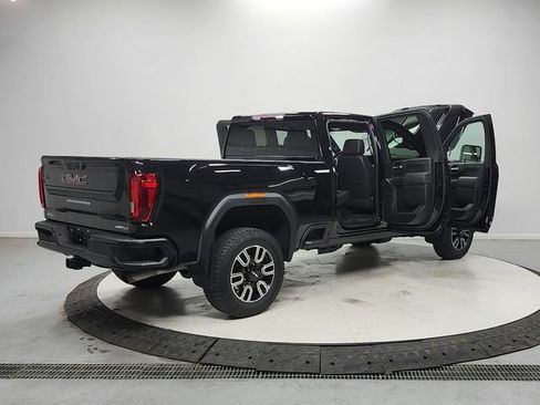 Used 2023 GMC Sierra 2500 AT4 AWD/4WD image 15