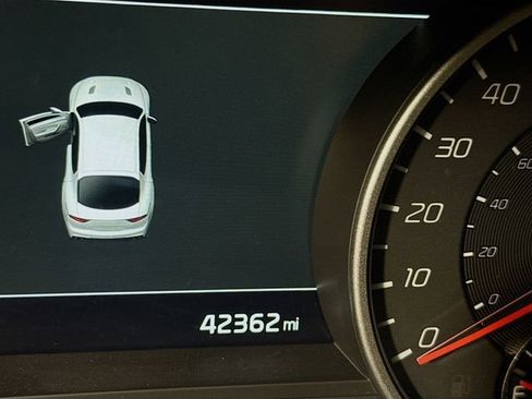 Used 2020 Kia Stinger GT1 image 13