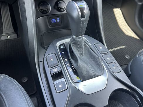 Used 2018 Hyundai Santa Fe SE w/ SE Ultimate Tech Package 03 image 36