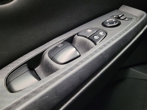 Used 2021 Nissan Sentra SV FWD image 27