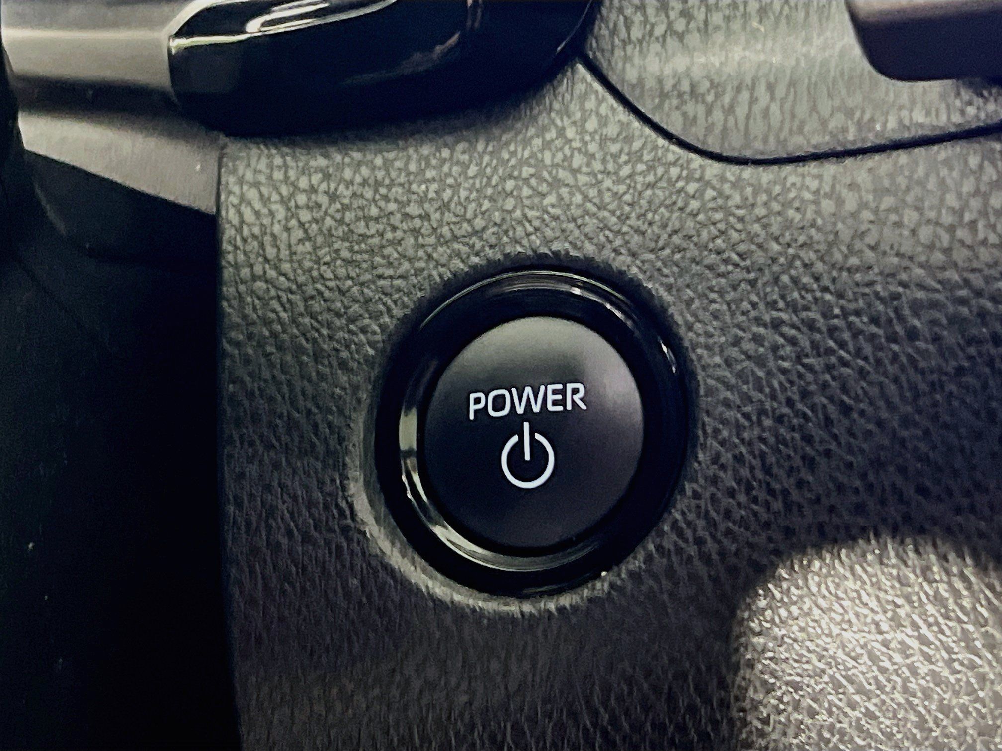 Used 2025 Toyota Camry SE FWD image 23