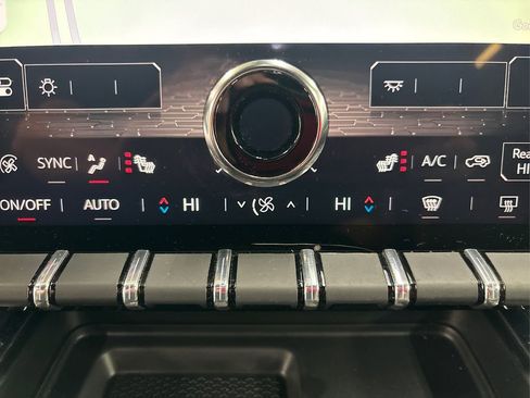 Used 2024 GMC Acadia Elevation w/ Trailering Package image 38