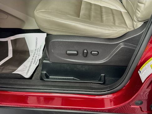 Used 2018 Ford Escape SEL w/ Ford Safe & Smart Package FWD image 19