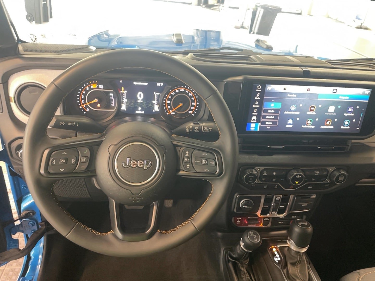 Used 2024 Jeep Wrangler Unlimited Sport AWD/4WD image 16
