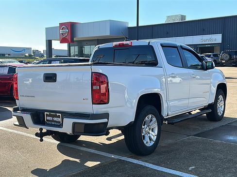 Used 2022 Chevrolet Colorado LT w/ LT Convenience Package image 8