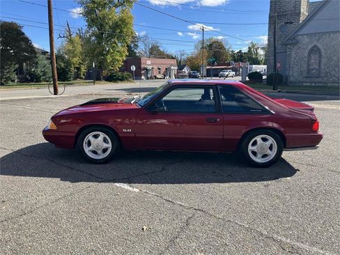 Used 1993 Ford Mustang LX image 8