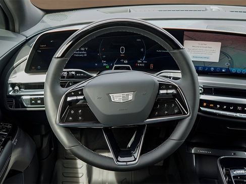 New 2026 Cadillac Lyriq Premium Luxury image 23