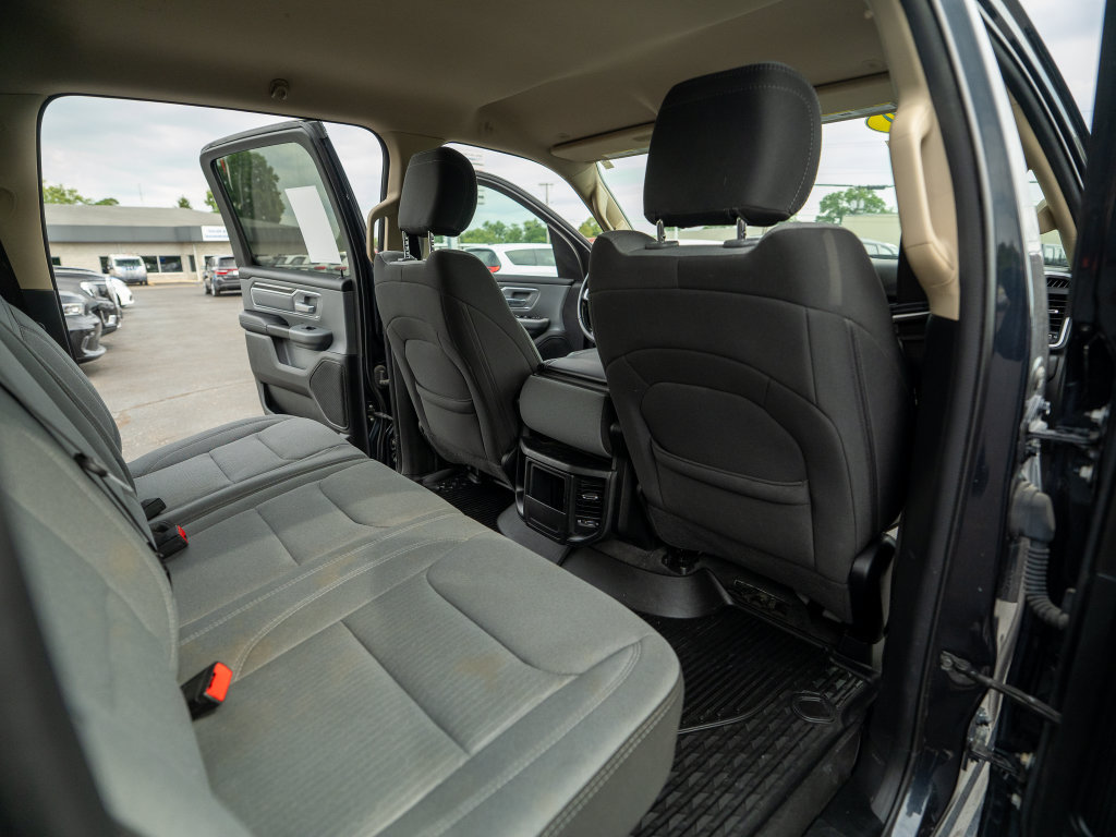 Used 2020 RAM 1500 Big Horn AWD/4WD image 14