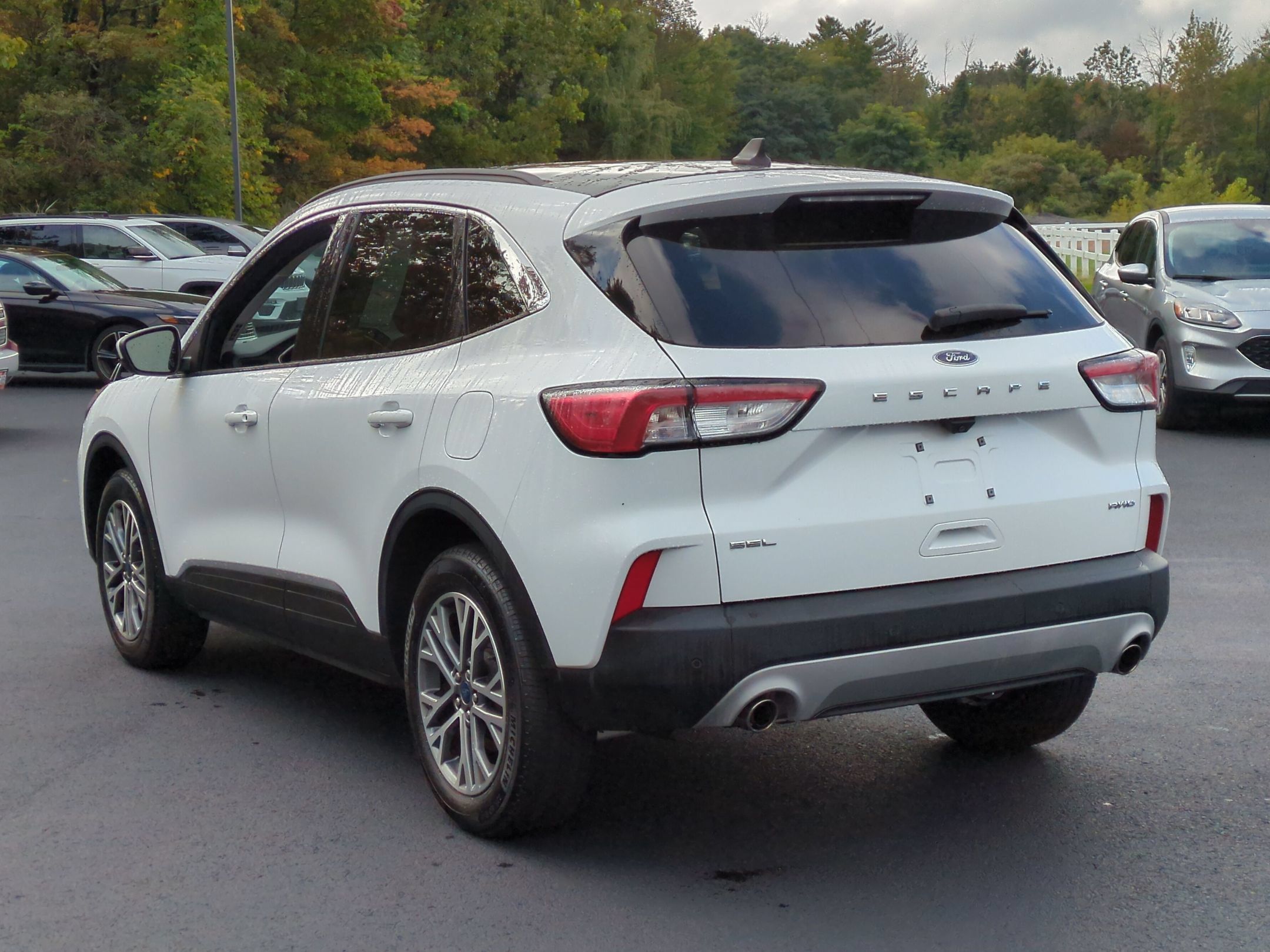 Used 2022 Ford Escape SEL w/ Technology Package AWD/4WD image 5
