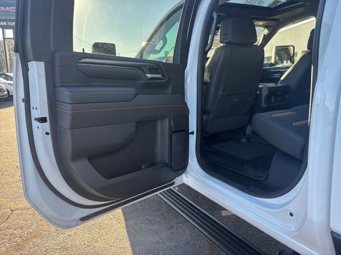 New 2025 GMC Sierra 2500 AT4 w/ AT4 Premium Plus Package image 30