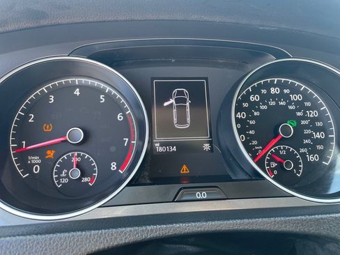 Used 2017 Volkswagen Golf Alltrack SE image 15