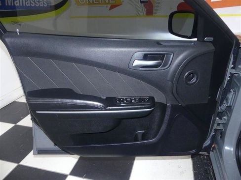 Used 2023 Dodge Charger SXT RWD image 22