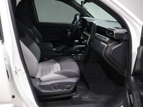 Used 2026 Toyota Tacoma TRD Sport w/ TRD Sport Upgrade Package AWD/4WD image 22