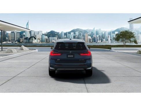 New 2026 BMW X1 xDrive28i w/ Technology Package AWD/4WD image 5