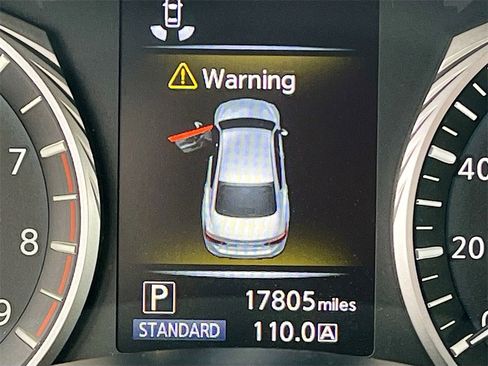 Used 2024 INFINITI Q50 Sensory image 12