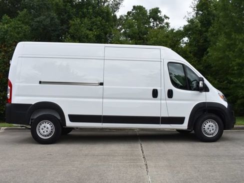 Used 2025 RAM ProMaster 2500 w/ Convenience Group FWD image 7
