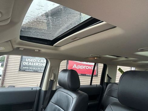 Used 2017 Ford Flex SEL w/ Equipment Group 202A FWD image 19