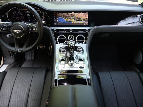 Used 2024 Bentley Continental GT AWD/4WD image 4