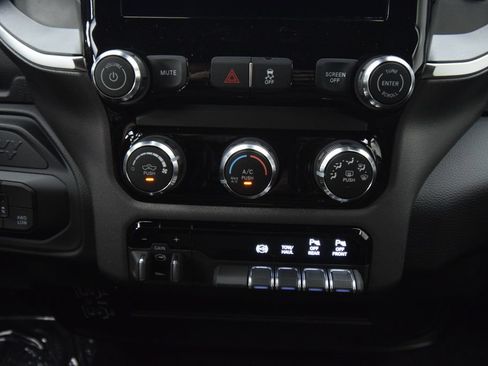 New 2026 RAM 2500 Big Horn AWD/4WD image 24