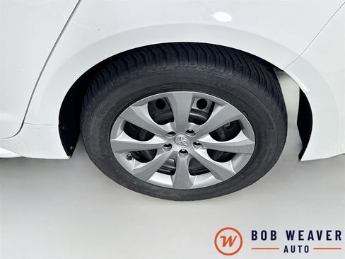 Used 2021 Toyota Corolla LE w/ Carpet Mat Package (TMS) FWD image 37