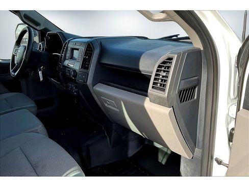 Used 2022 Ford F350 XL w/ Power Equipment Group image 25