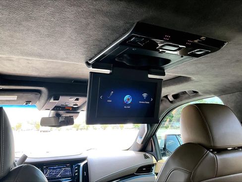 Used 2020 Cadillac Escalade Platinum AWD/4WD image 36