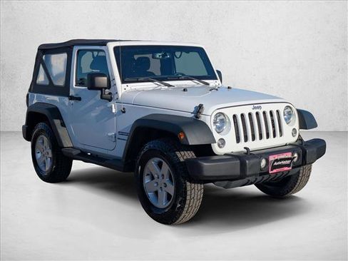 Used 2018 Jeep Wrangler Sport S image 3